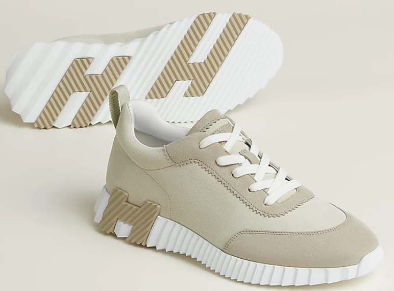 Bouncing Sneaker