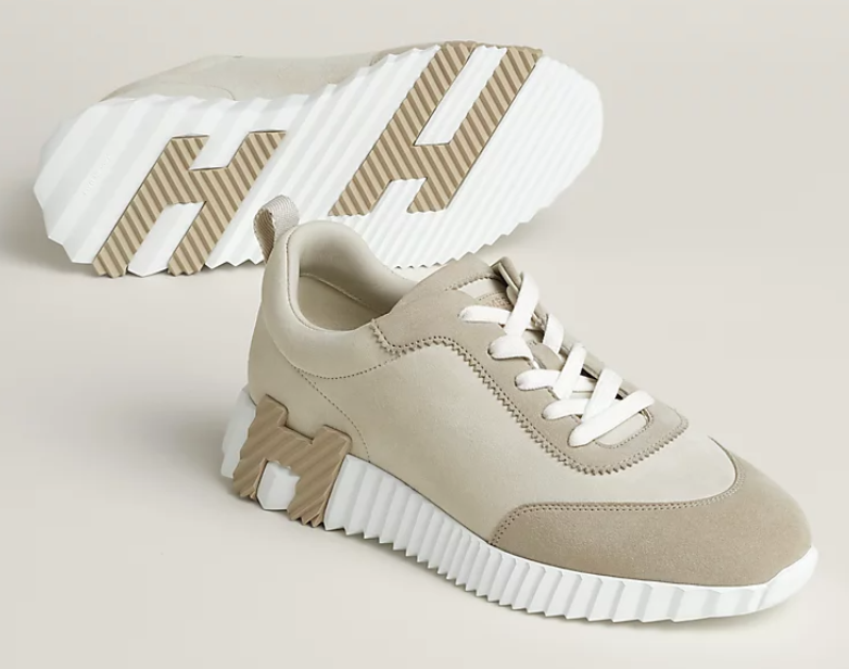 Bouncing Sneaker