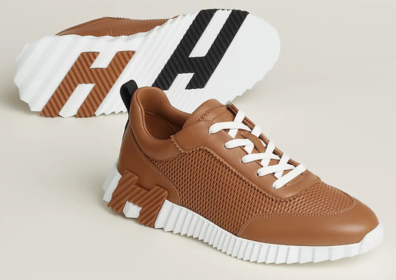 Bouncing Sneaker