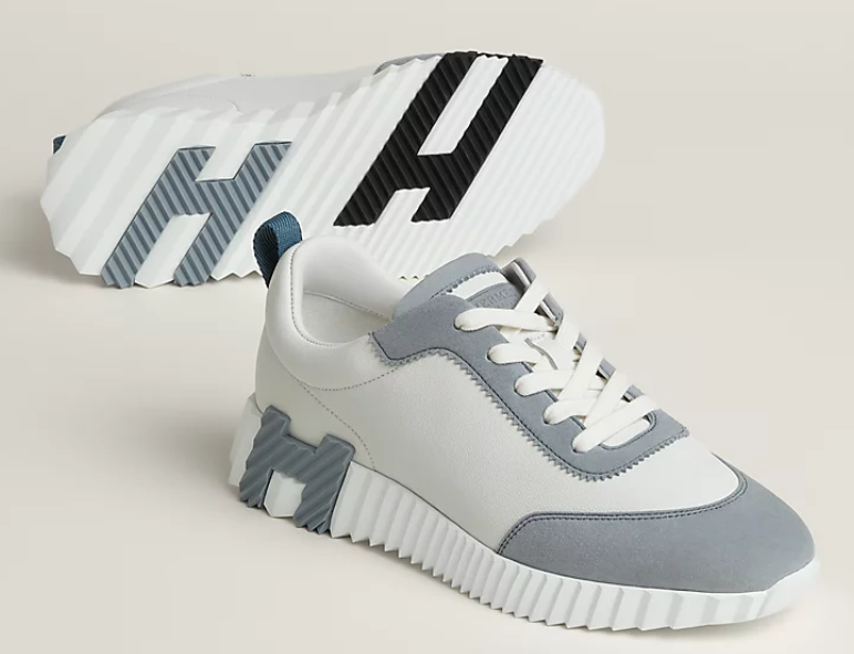 Bouncing Sneaker