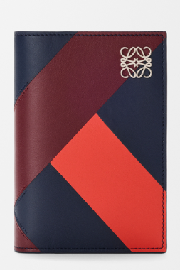 Anagram passport cover in calfskin